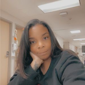 Meet your Posher, Shinera